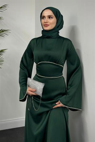 Vlasi Kolu Ve Beli Baget Taşlı Saten Abiye Zümrüt