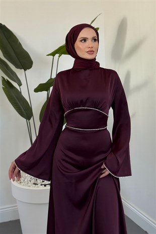 Vlasi Kolu Ve Beli Baget Taşlı Saten Abiye Mürdüm