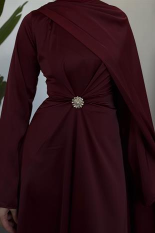 Wave Broşlu Pelerinli Saten Abiye Bordo