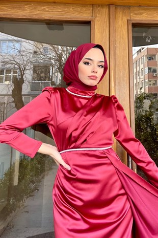 Yaka Ve Beli Taşlı Tasarım Abiye Bordo
