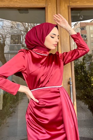 Yaka Ve Beli Taşlı Tasarım Abiye Bordo