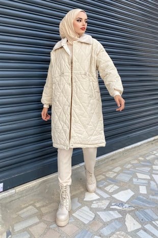 Yakası Kürklü Kapütone Mont Bej