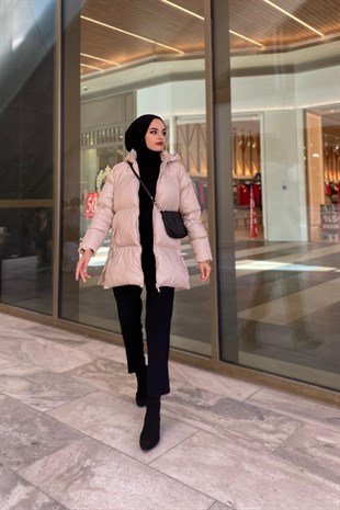 Yandan Fermuarlı Şişme Mont Bej