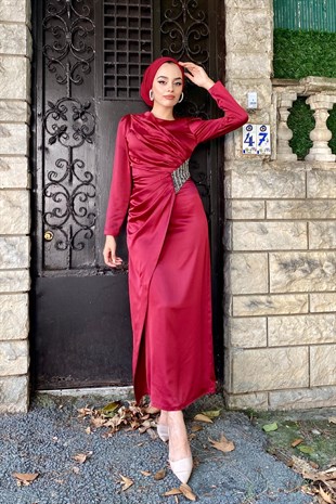 Yandan Taş İşlemeli Tesettür Abiye Bordo