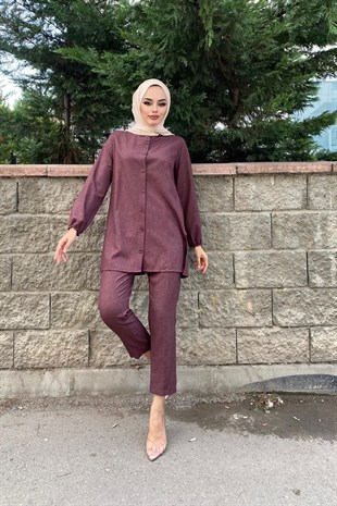 Yandan Yırtmaclı Pantolonlu Takım Mürdüm