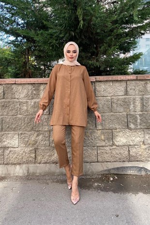 Yandan Yırtmaclı Pantolonlu Takım SütlüKahve