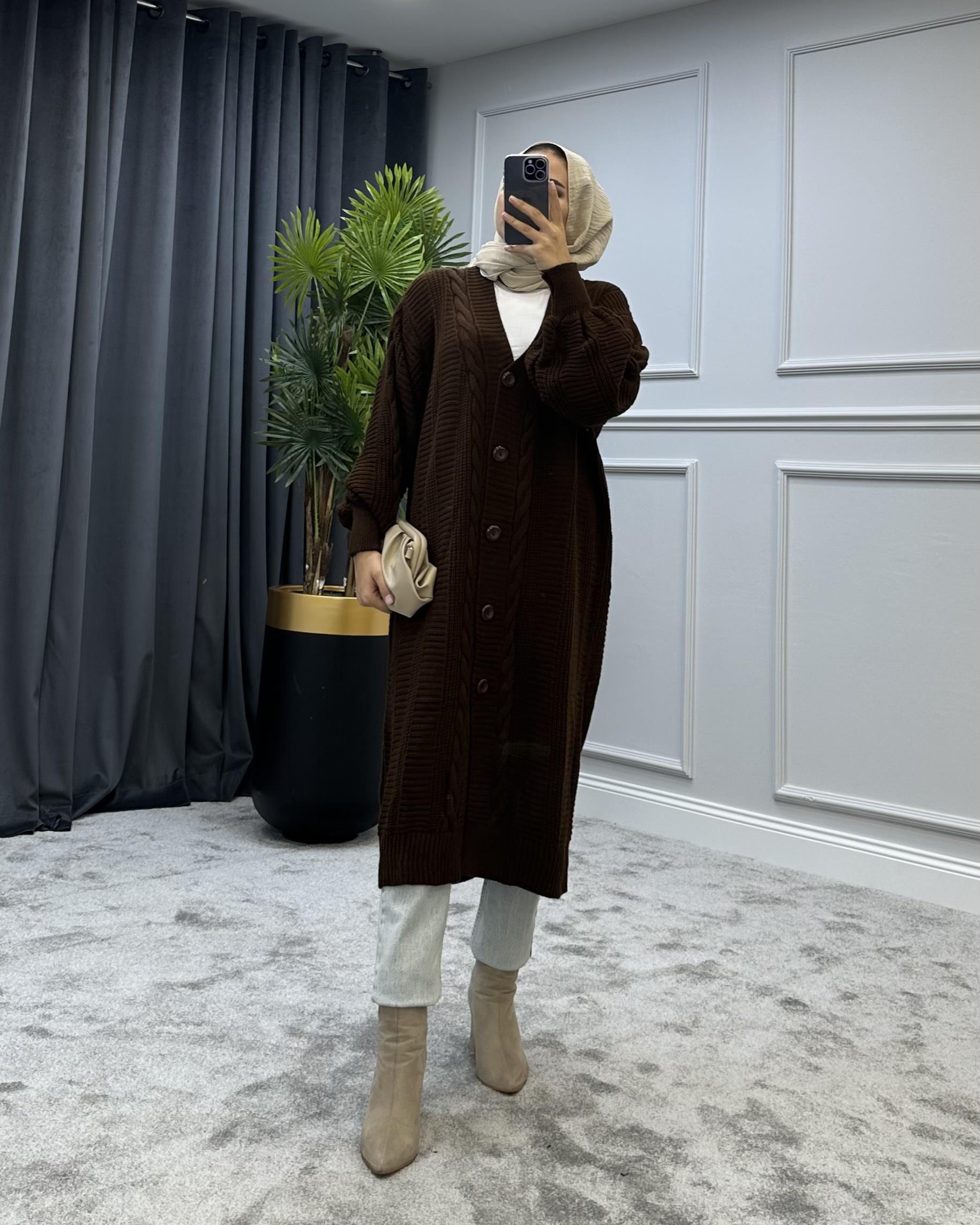 Düğmeli Salaş Hırka Kahverengi