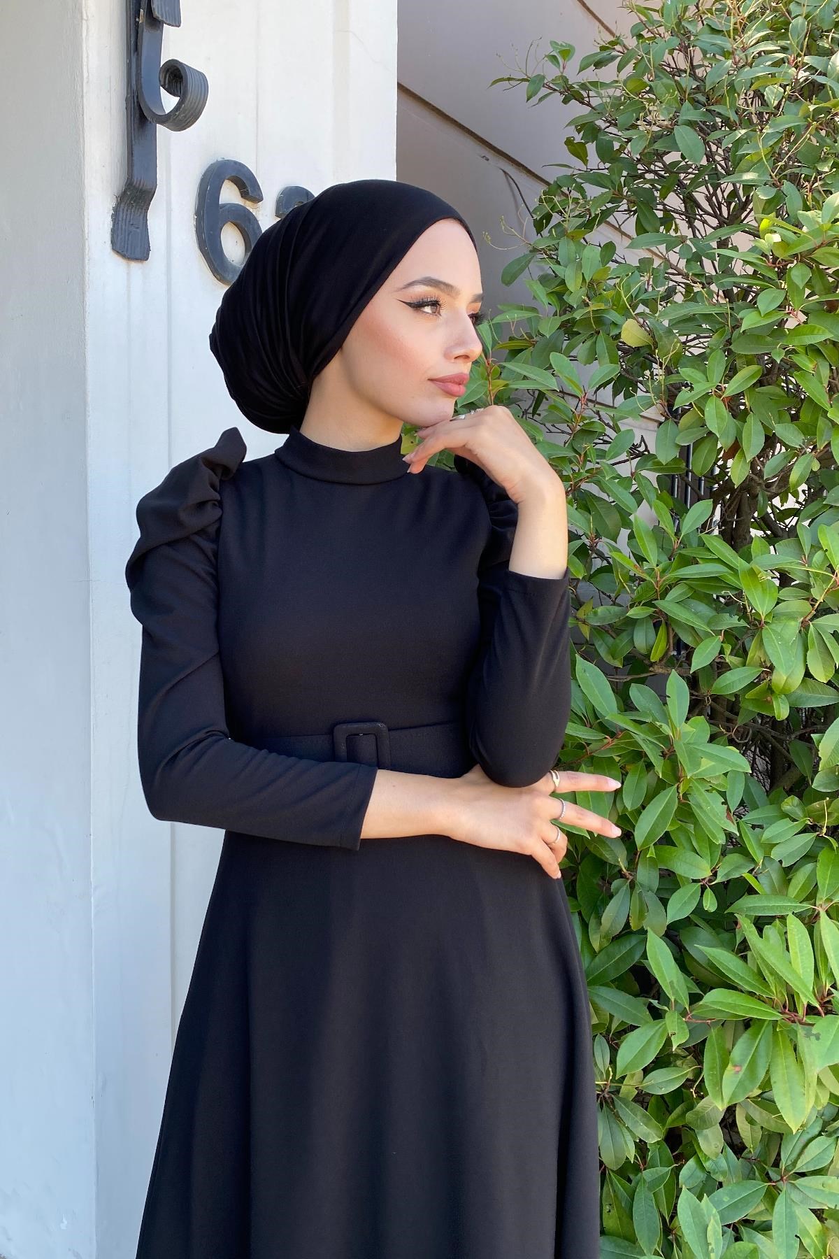 Karpuz Kol Kloş Elbise Siyah – Merven Akyüz | Tesettür Giyim