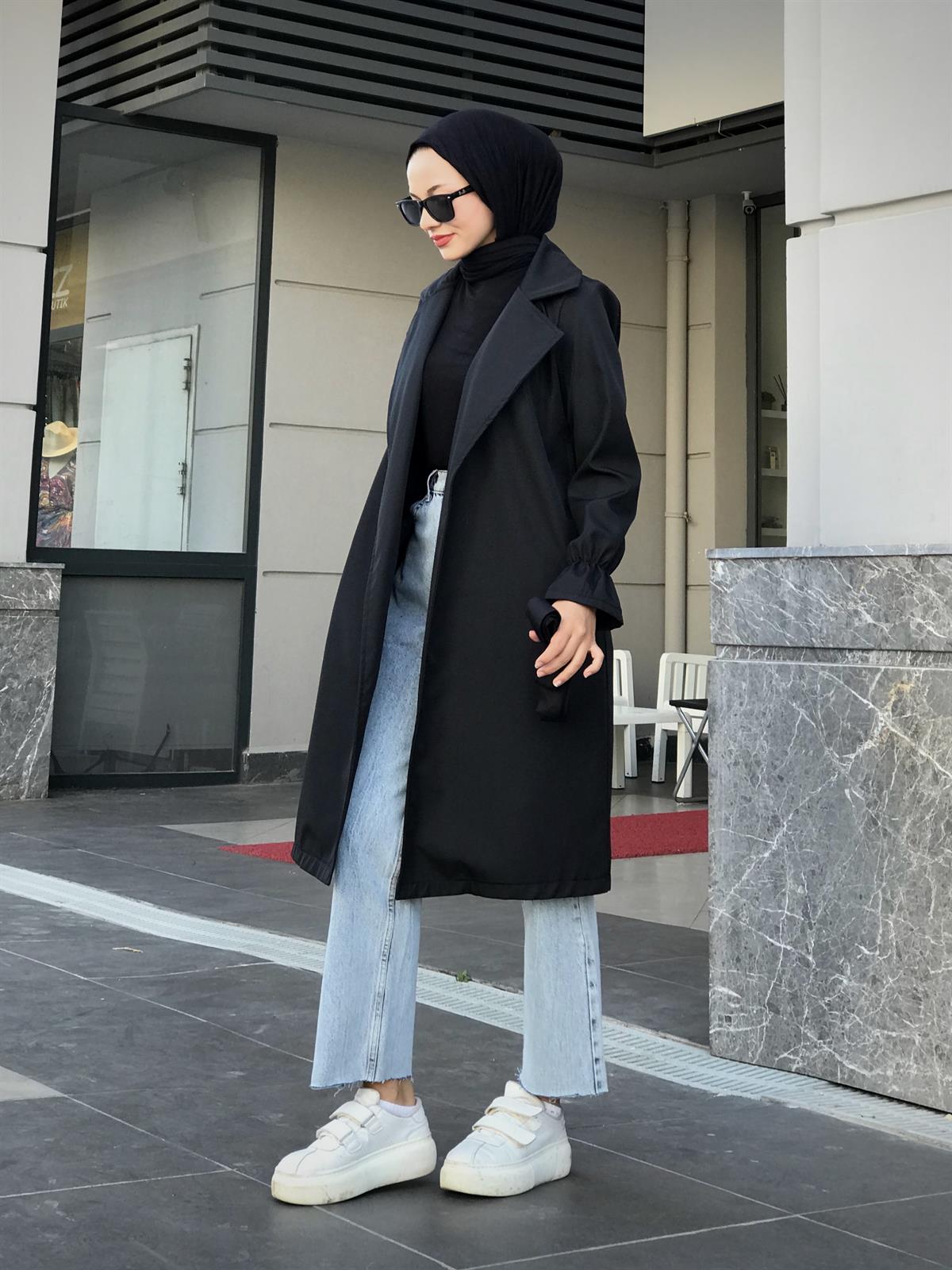 Kolu Fırfırlı Trençkot Siyah