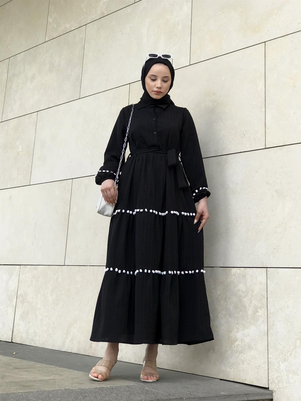Mini Ponpon İşlemeli Tesettür Elbise Siyah