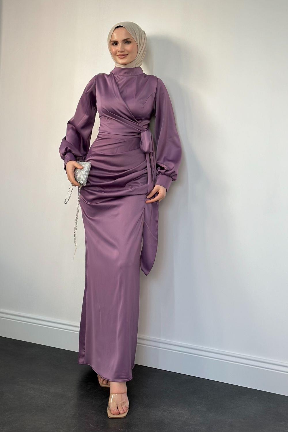 Orlenda Drape Detay Balık Saten Abiye Lila