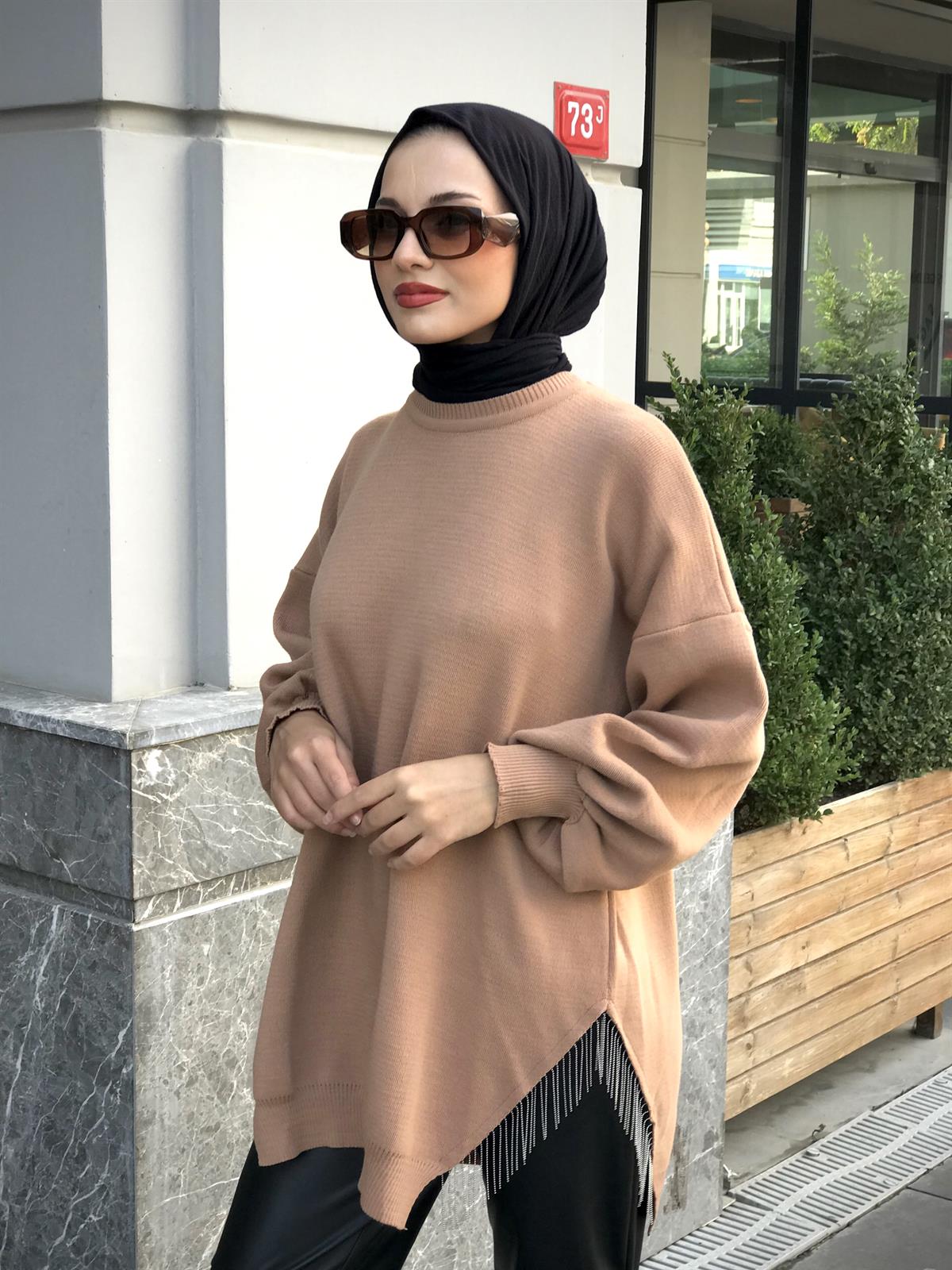 Yarı Zincirli Triko Tunik Sütlükahve