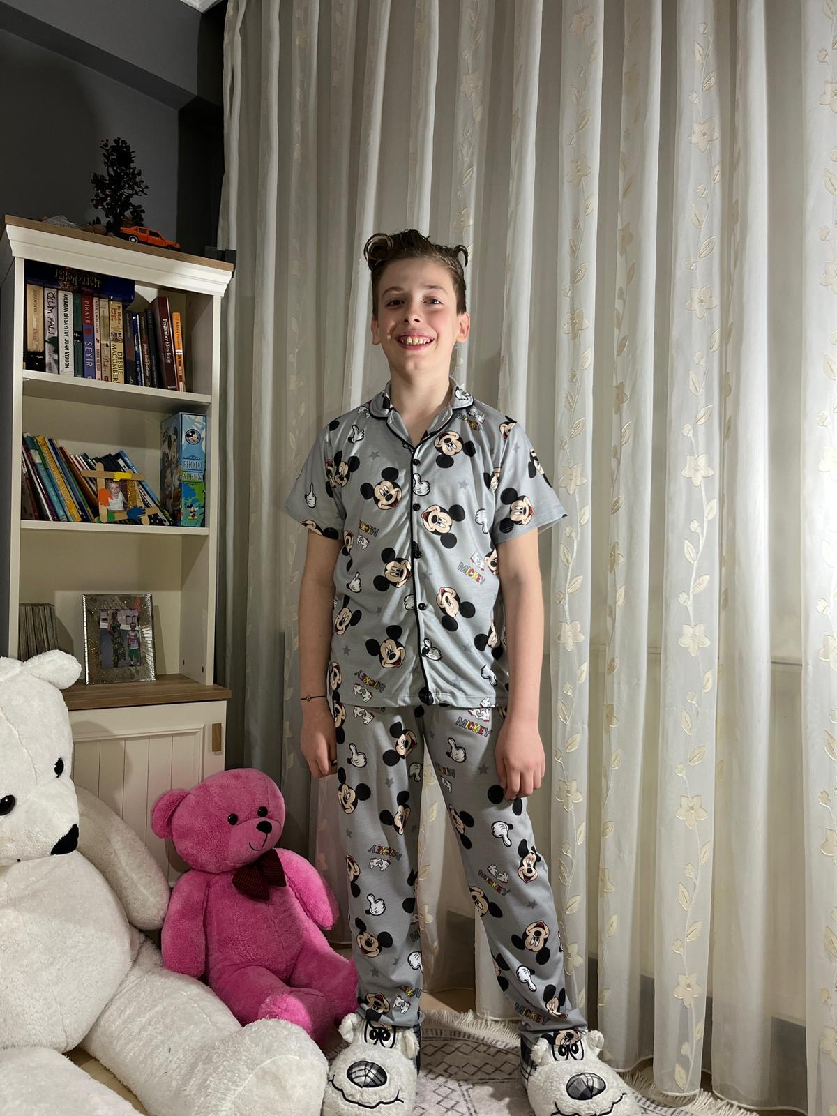 Erkek Çocuk Mickey Mouse Düğmeli Kısa Kollu %100 Pamuk Pijama Takımı