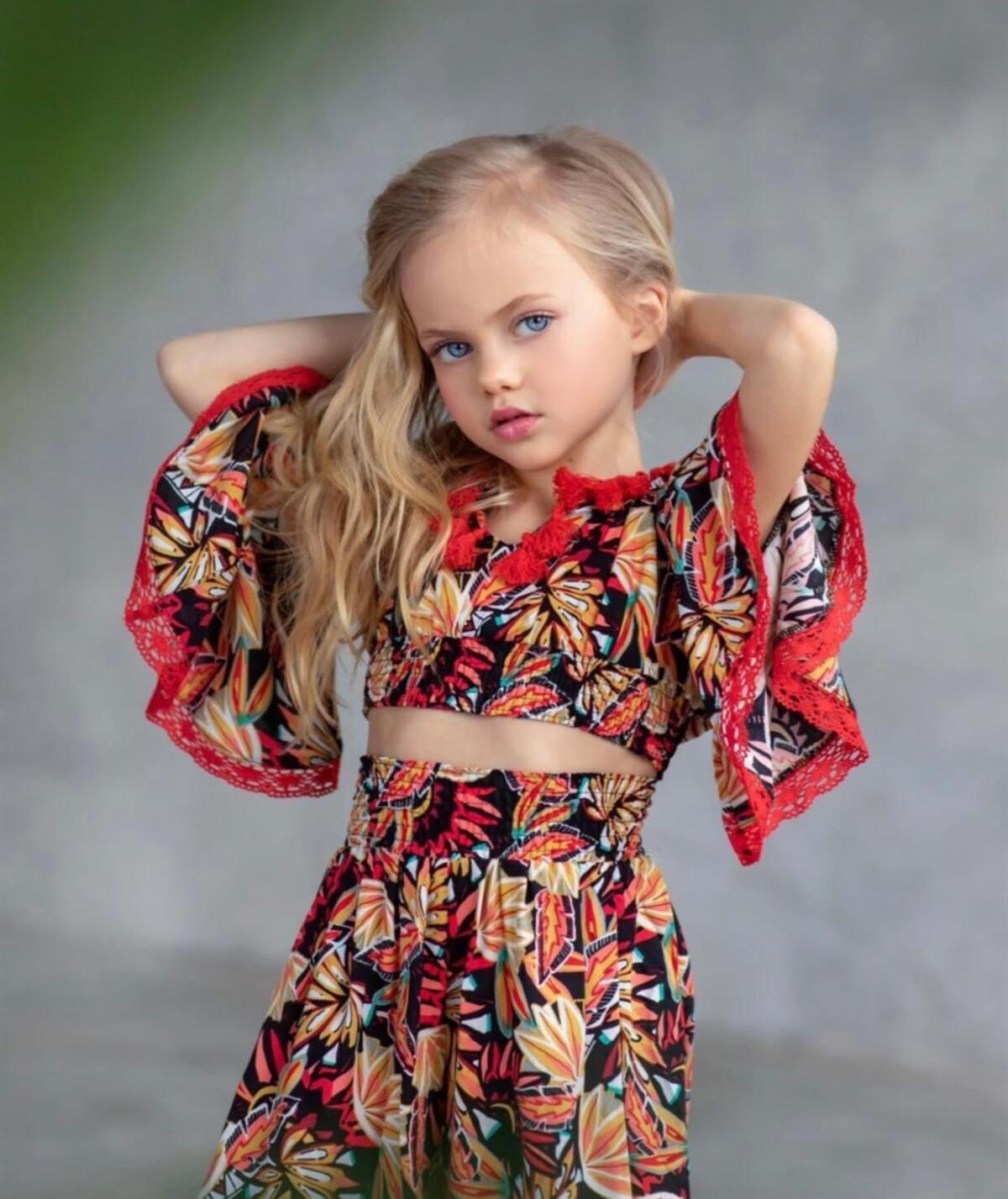 Kız Çocuk Flemenko Model Bluz Salaş Pantolon Kombinli Alt Üst Takım