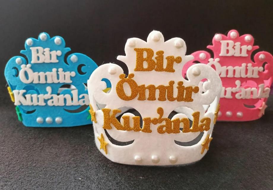 Bir  ömür Kur'anla tacı