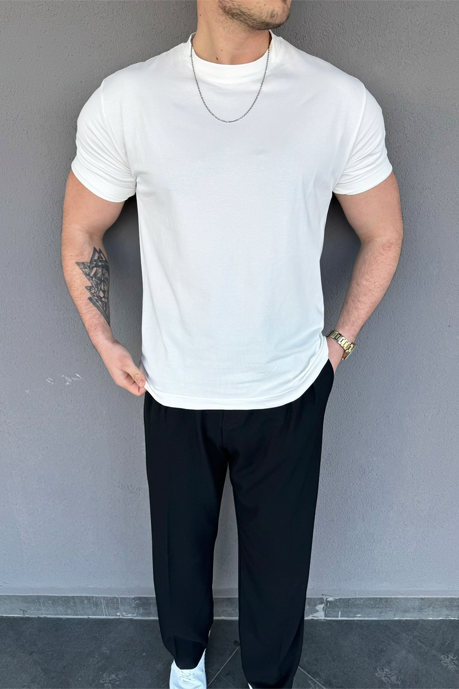 BEYAZ REGULAR FİT BASİC T-SHİRT