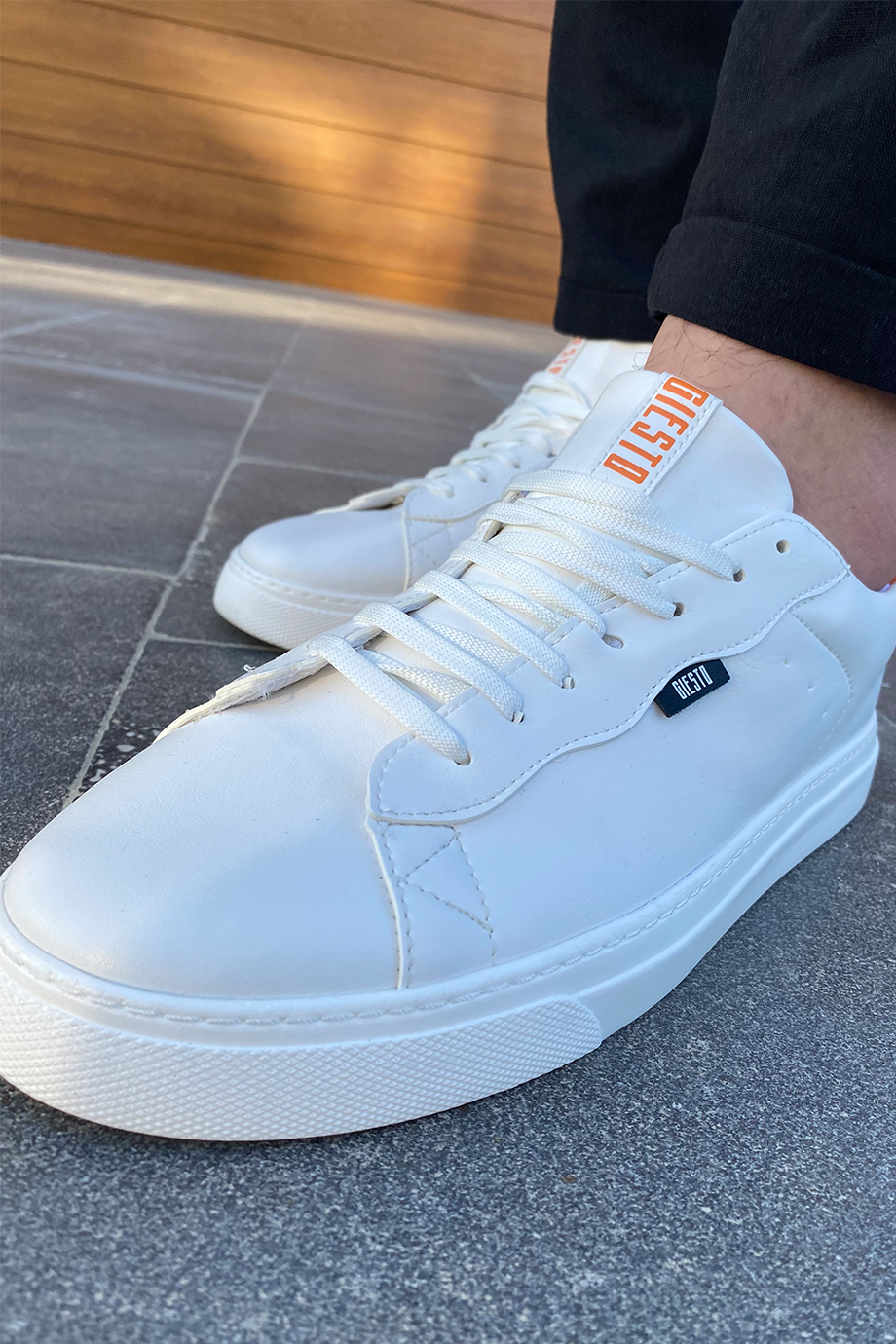 BEYAZ-TURUNCU DERİ BASİC AYAKKABI