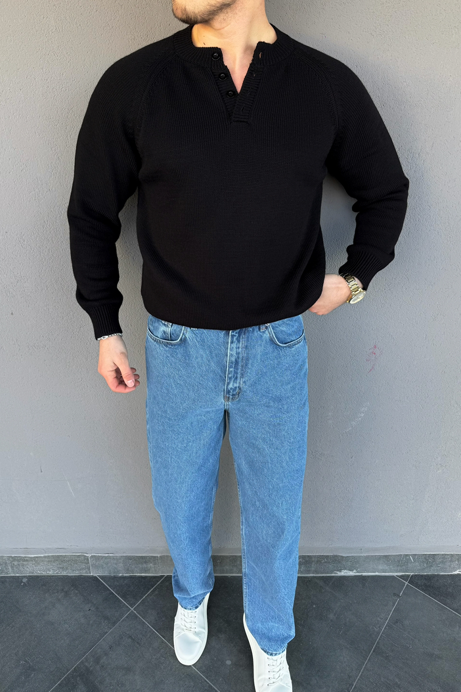 SİYAH HAKİM YAKA 3 DÜĞMELİ TRİKO KAZAK