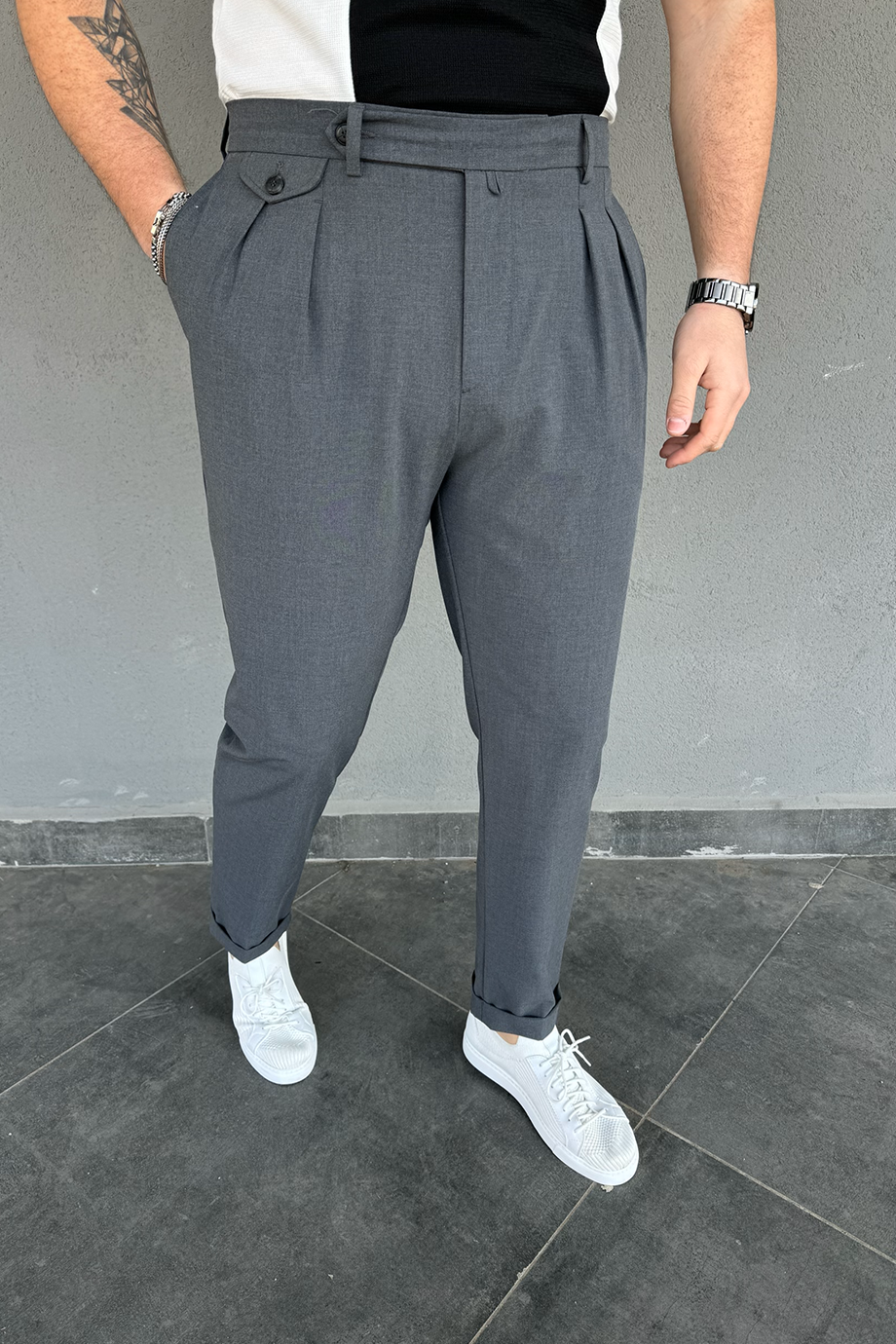 ANTRASİT İTALYAN KESİM DÜĞME DETAYLI PANTALON