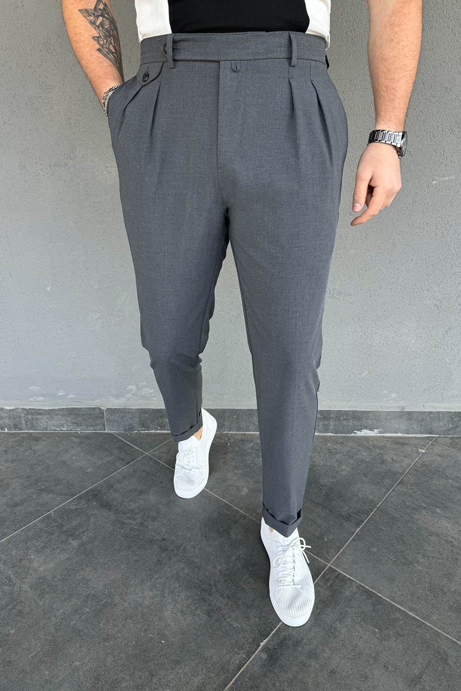 ANTRASİT İTALYAN KESİM DÜĞME DETAYLI PANTALON