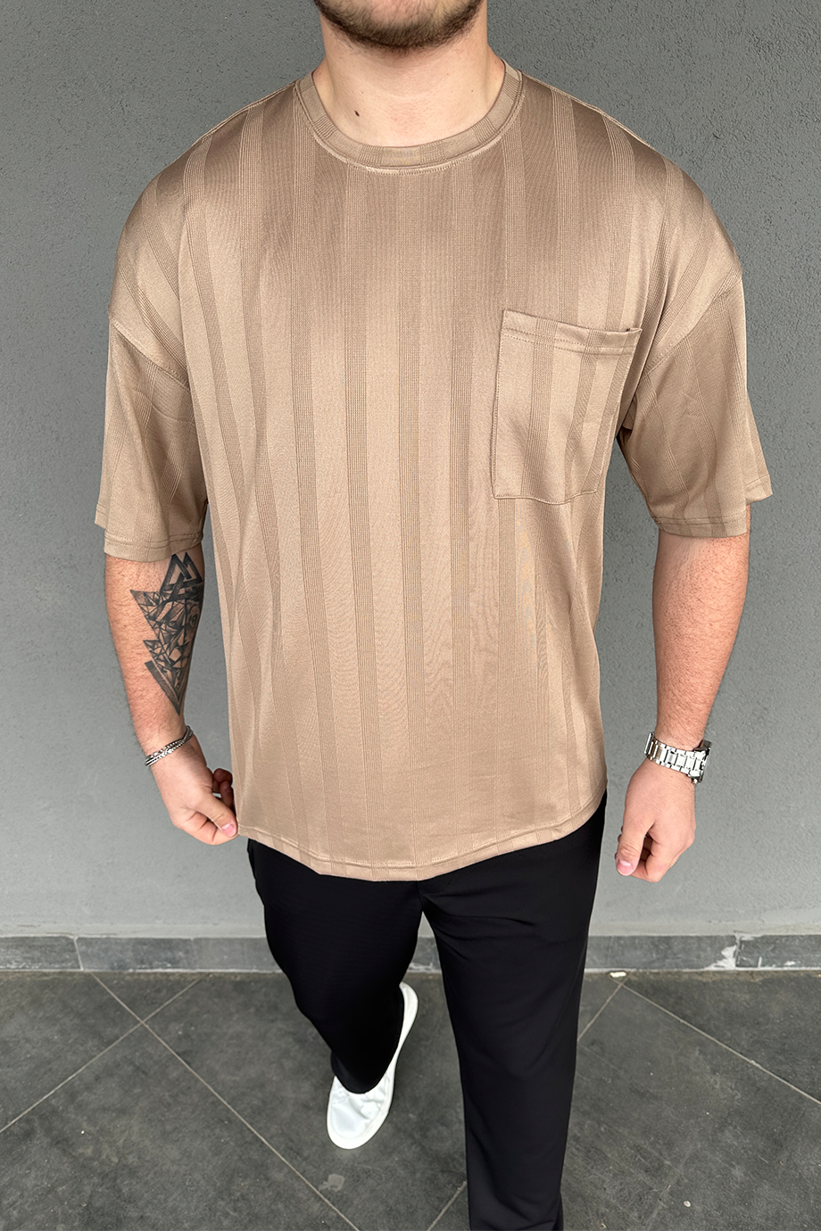 BEJ JAKARLI OVERSIZE T-SHIRT