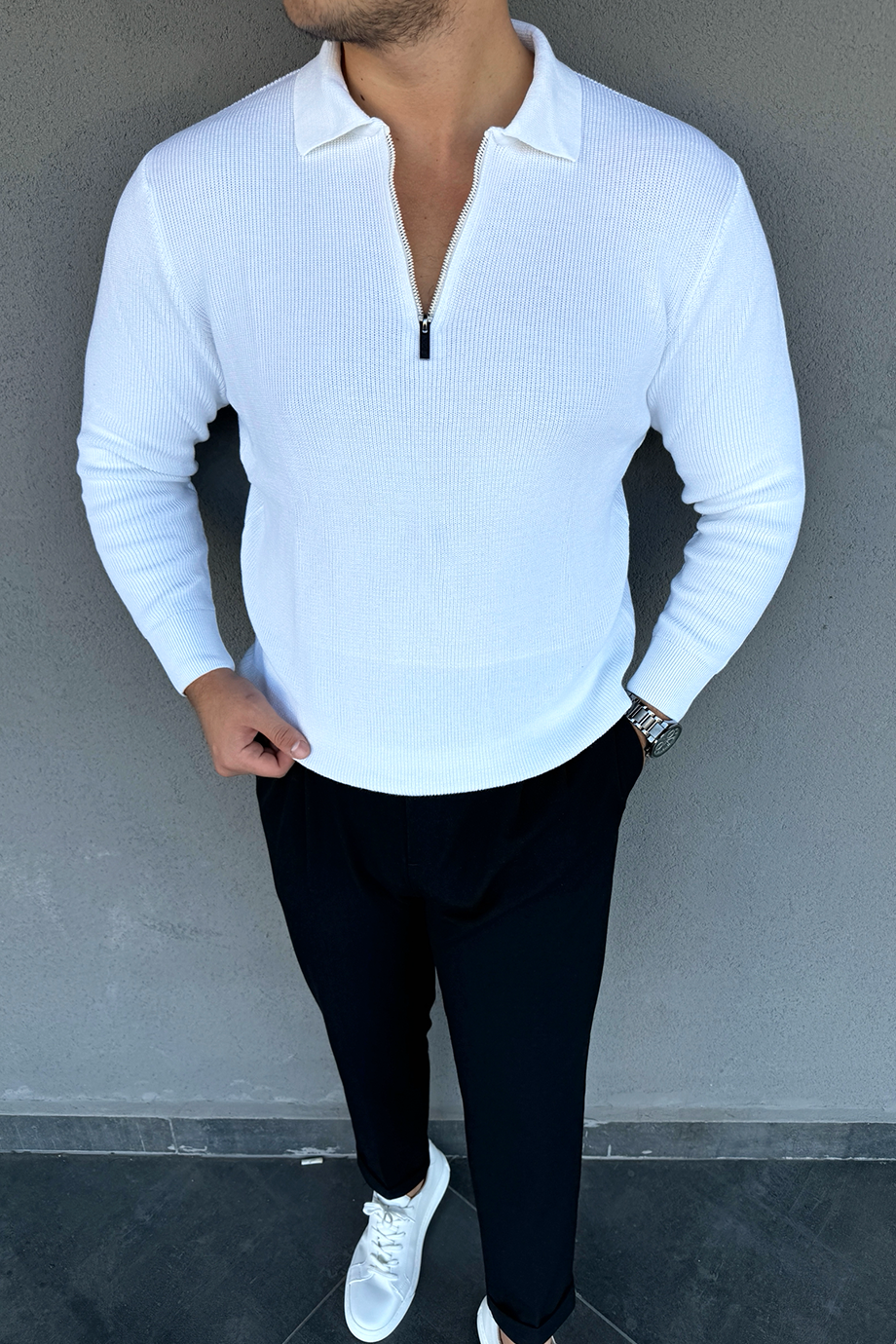 BEYAZ İNCE ÖRME FERMUARLI İNDİRİMLİ KAZAK