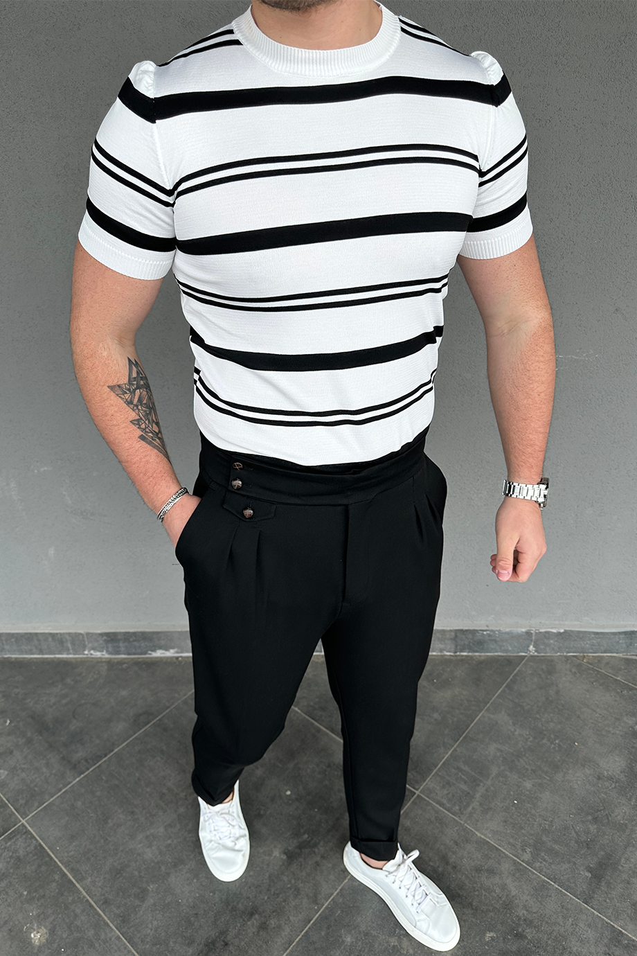 BEYAZ-SİYAH ÇİZGİLİ TRİKO