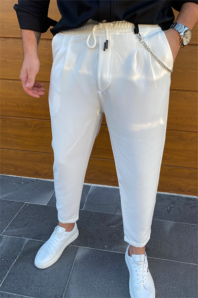 BEYAZ ZİNCİR DETAYLI RAHAT KALIP PANTALON