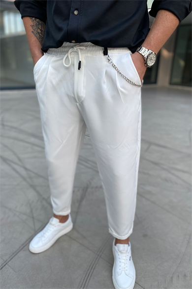 BEYAZ ZİNCİR DETAYLI RAHAT KALIP PANTALON