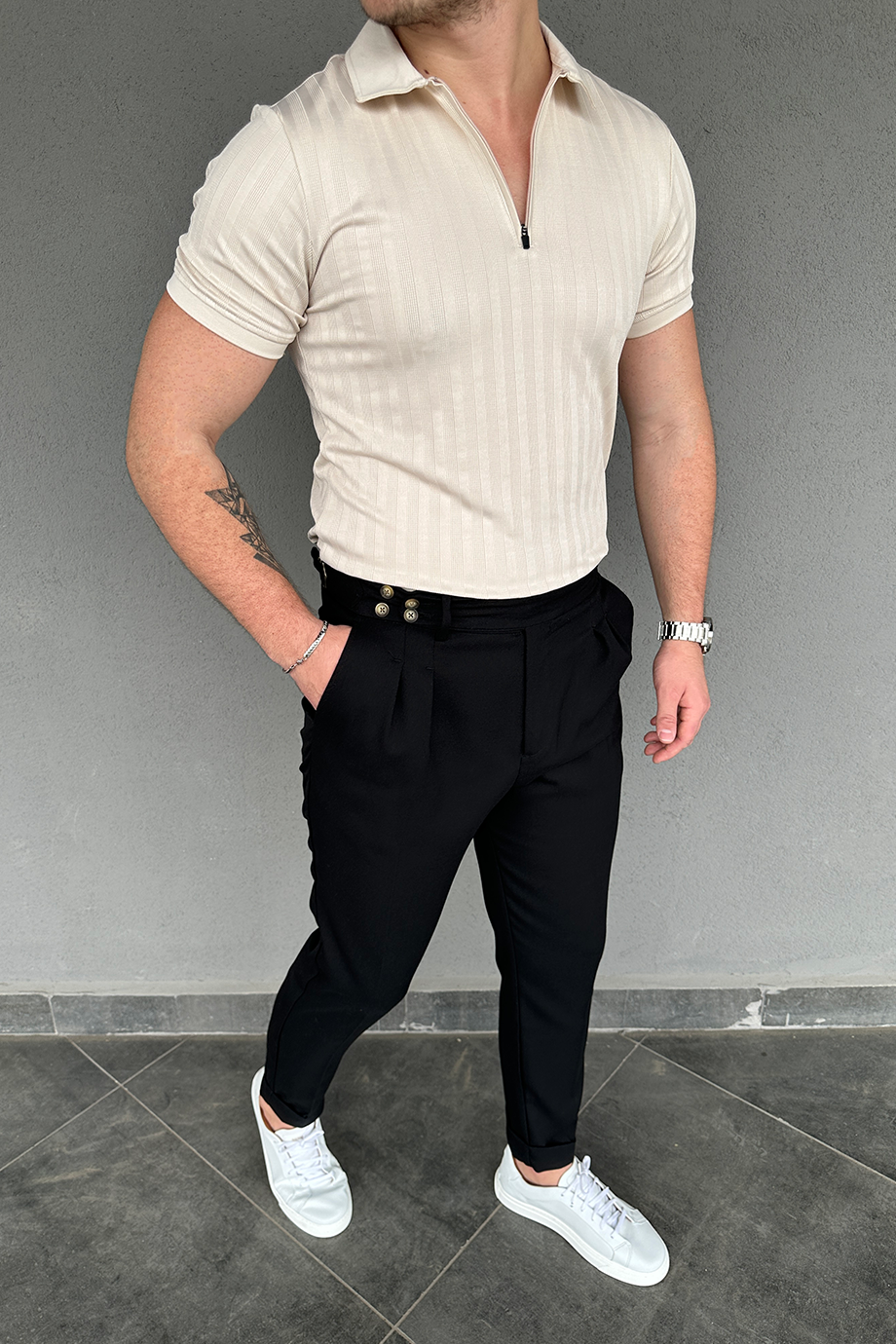 EKRU FERMUART DETAYLI T-SHİRT