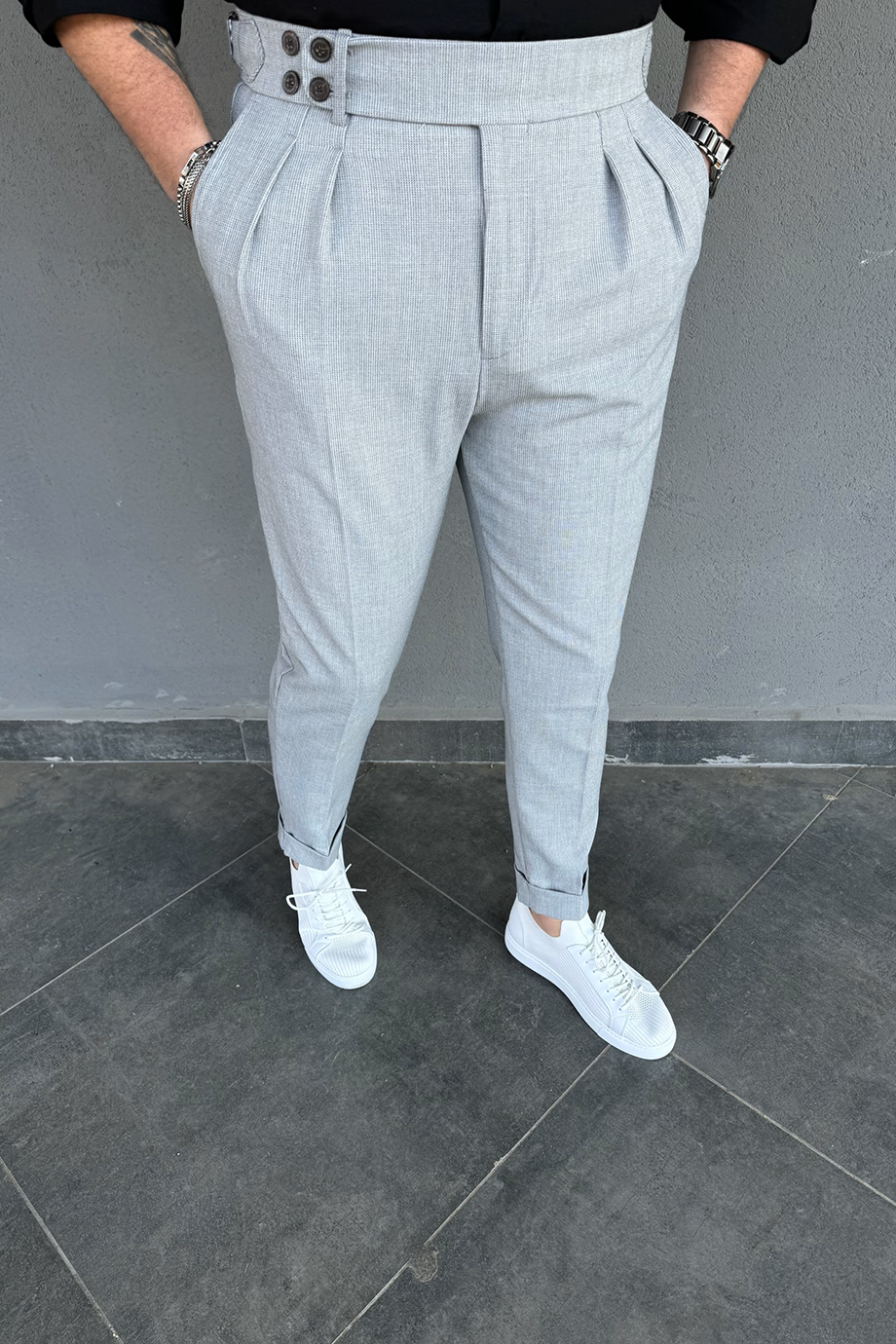 GRİ 4 DÜĞME DETAYLI İTALYAN KESİM PANTALON
