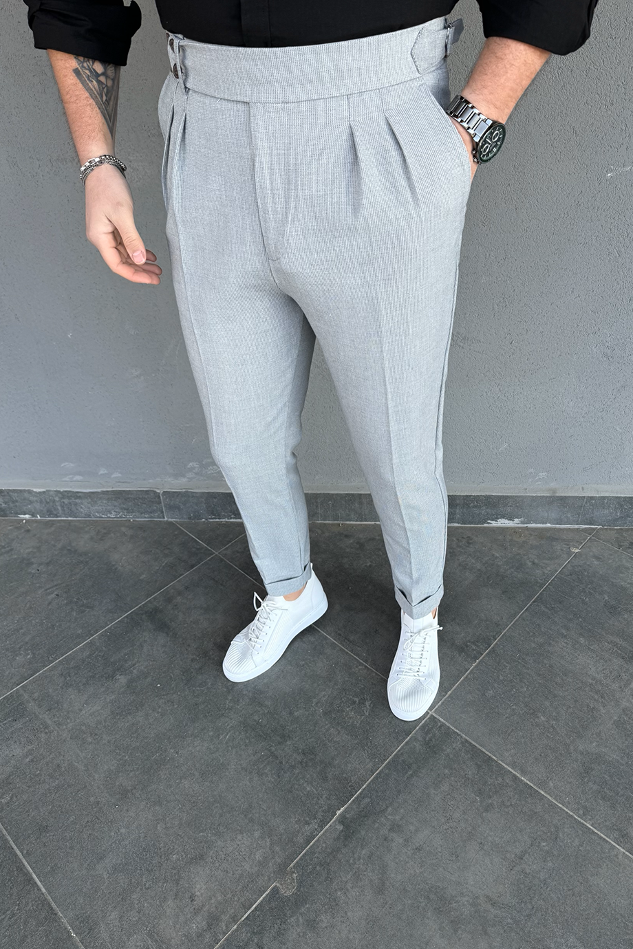 GRİ 4 DÜĞME DETAYLI İTALYAN KESİM PANTALON