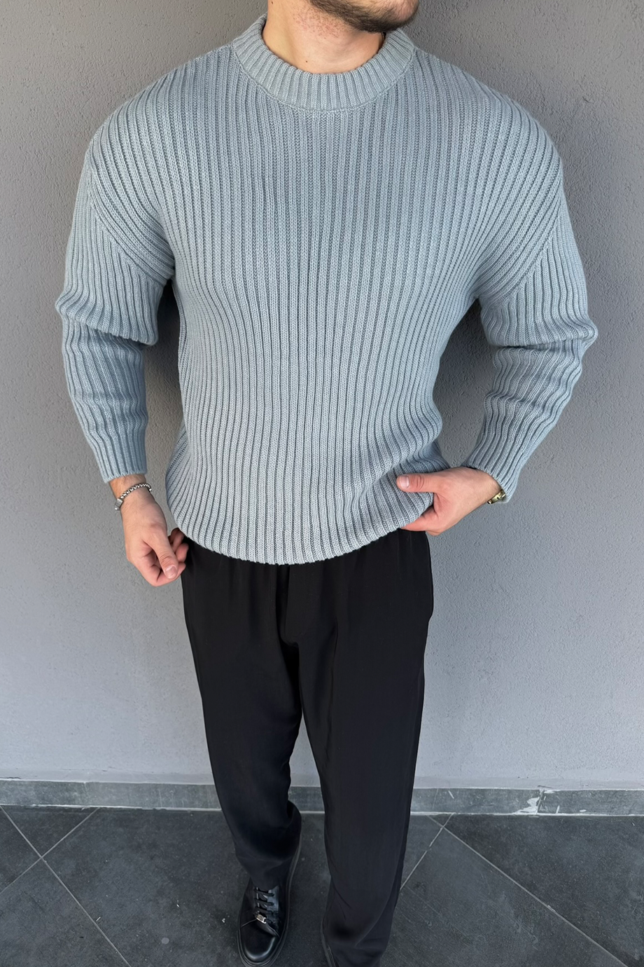 GRİ GENİŞ FİTİLLİ ÖRME İNDİRİMLİ KAZAK