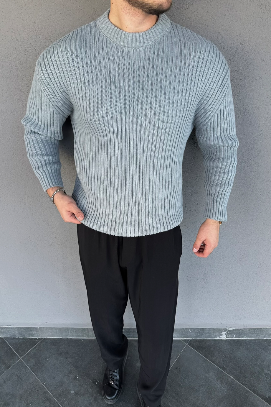 GRİ GENİŞ FİTİLLİ ÖRME İNDİRİMLİ KAZAK