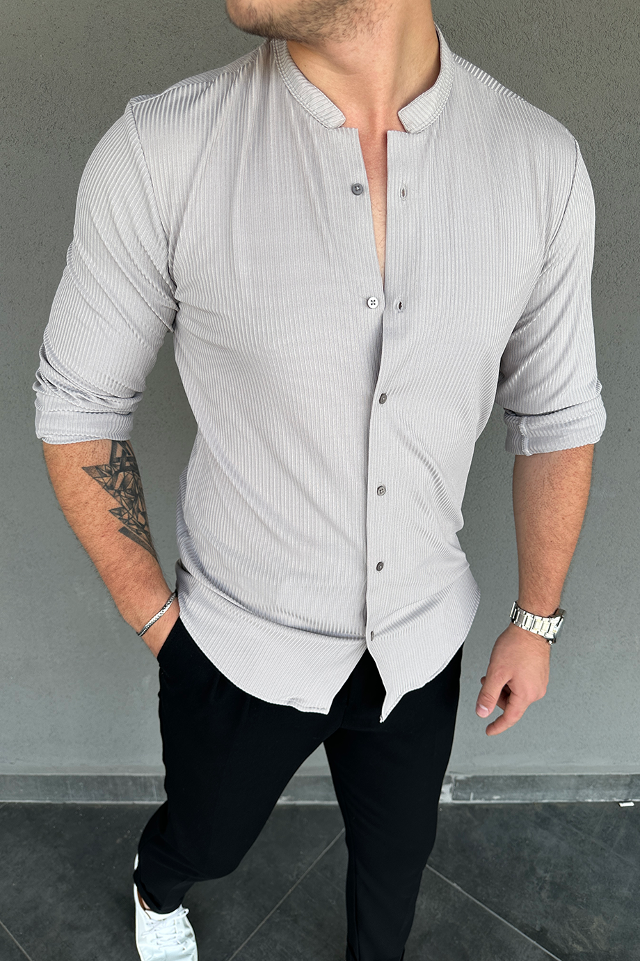 GRİ HAKİM YAKA TASARIM GÖMLEK