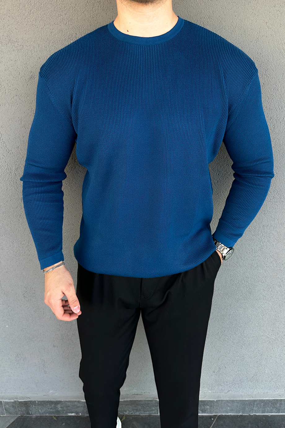 İNDİGO MAVİ ÖRME KAZAK