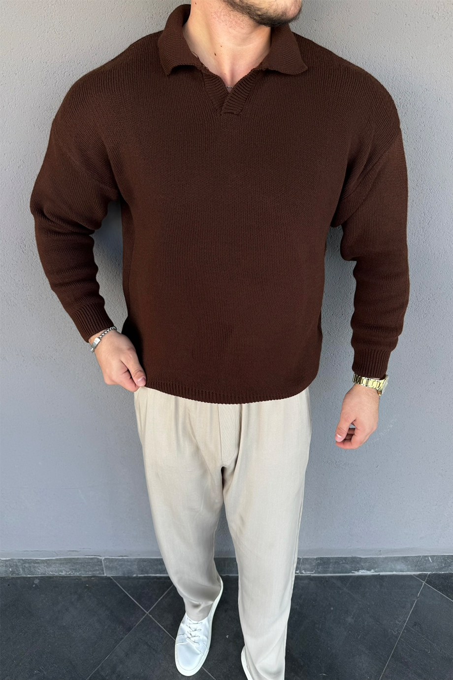 KAHVE AÇIK YAKA KLASİK OVERSİZE TRİKO KAZAK