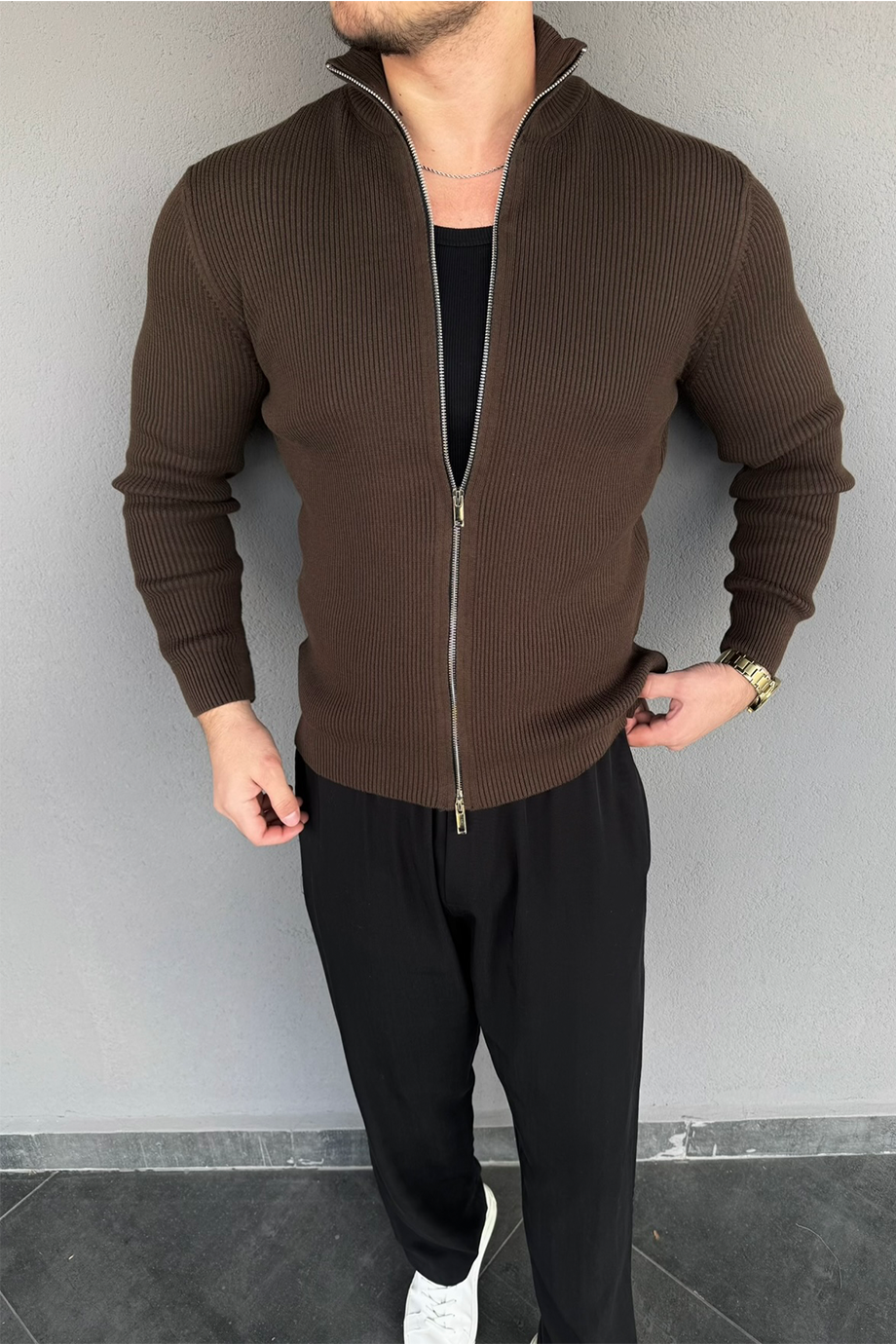 KAHVE DİK YAKA FERMUARLI BASİC HIRKA