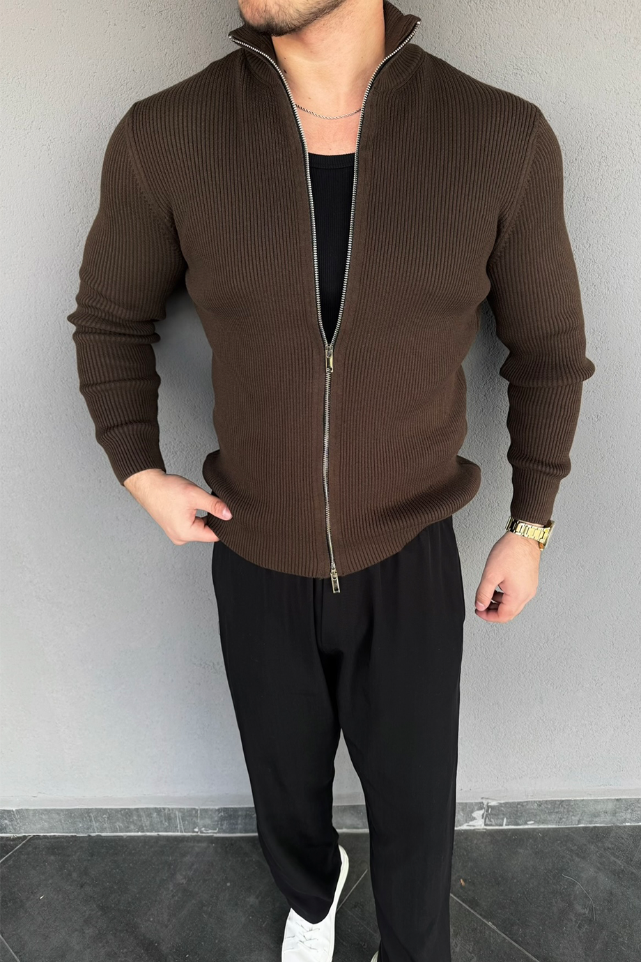 KAHVE DİK YAKA FERMUARLI BASİC HIRKA