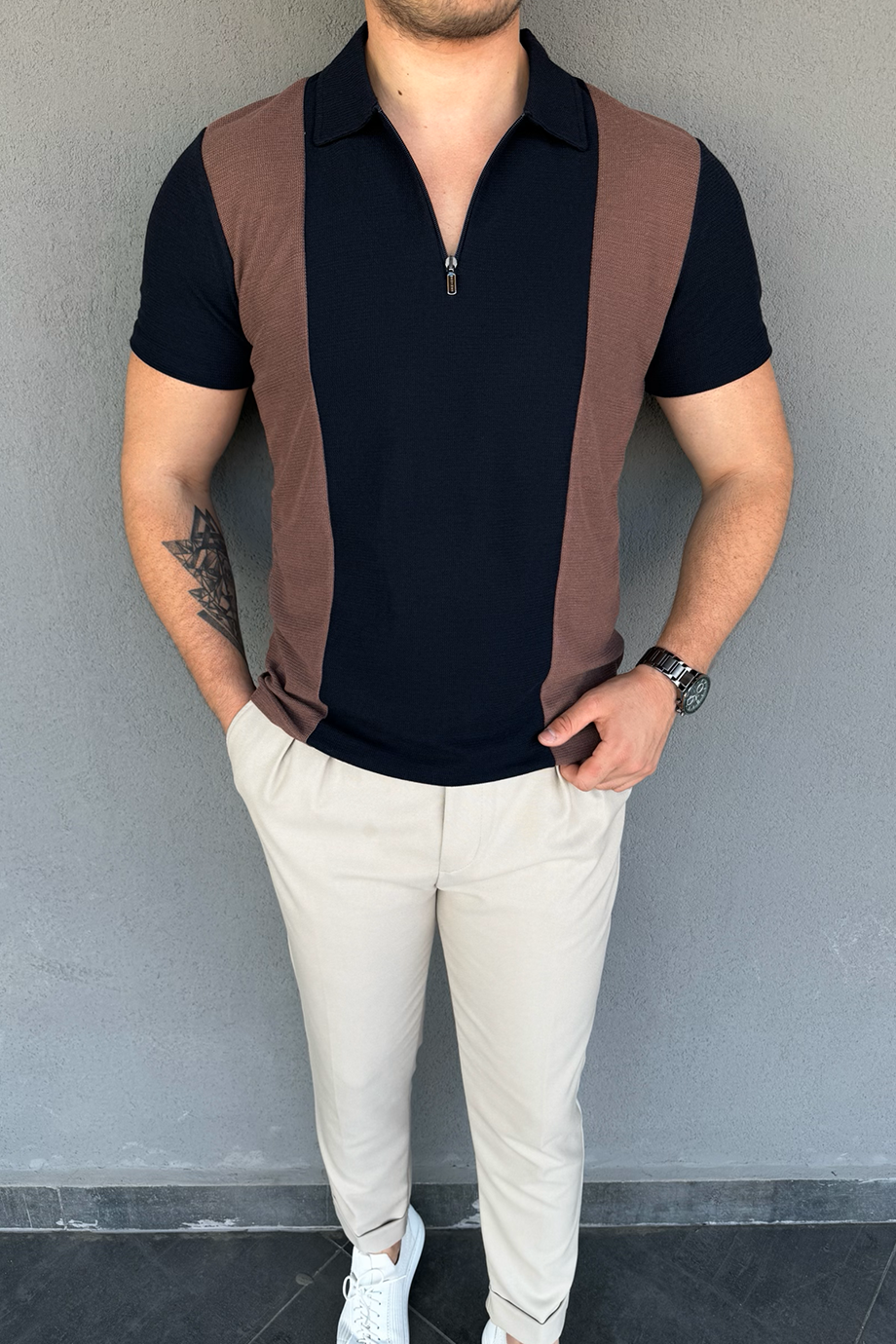 KAHVE-LACİVERT DİKEY ÇİZGİLİ FERMUARLI T-SHİRT
