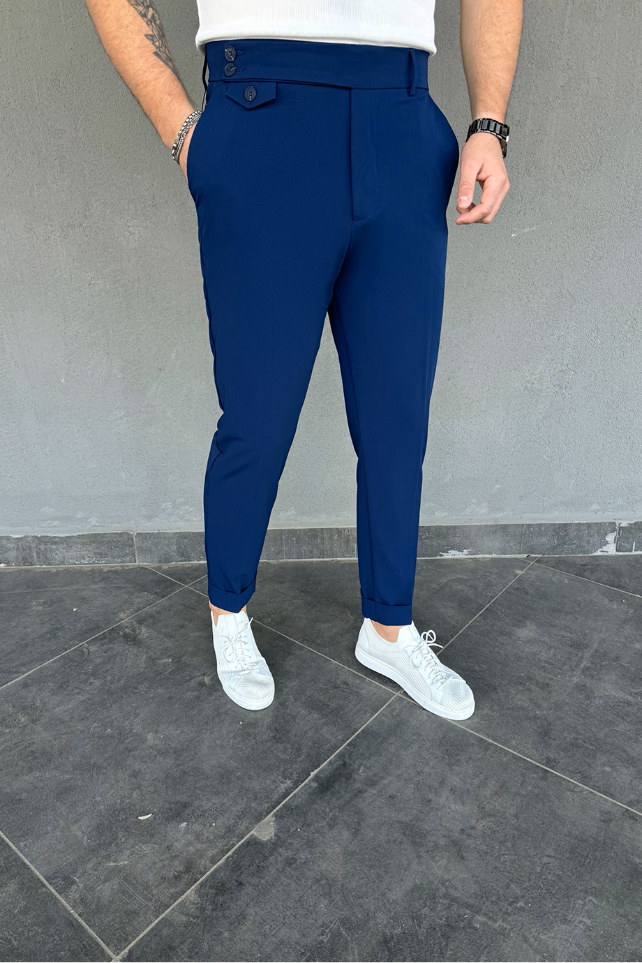 LACİVERT DÜĞME VE CEPÇİK DETAYLI İTALYAN KESİM PANTALON