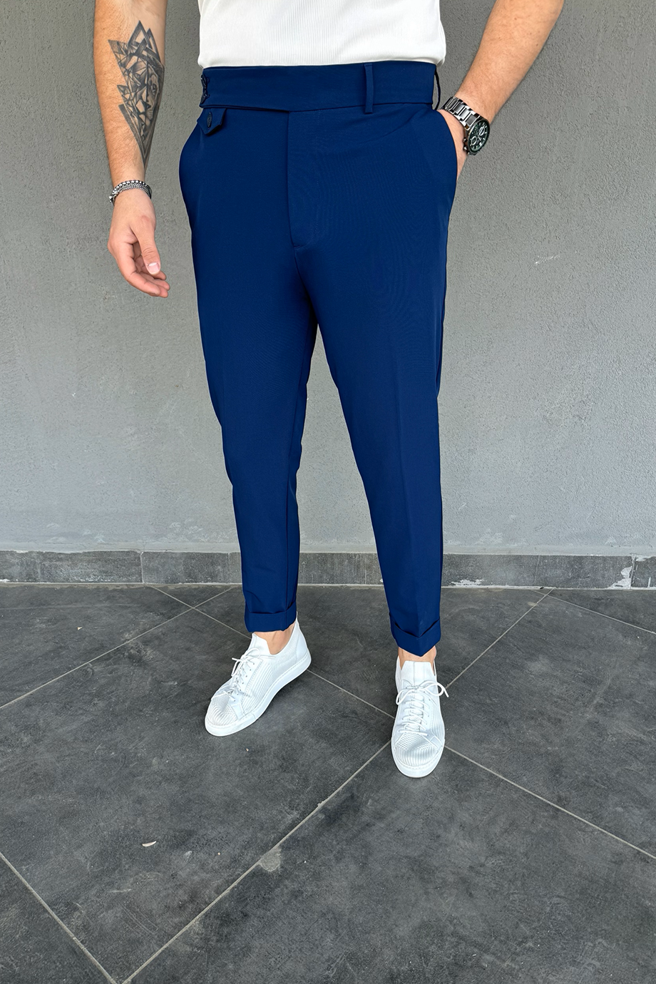 LACİVERT DÜĞME VE CEPÇİK DETAYLI İTALYAN KESİM PANTALON