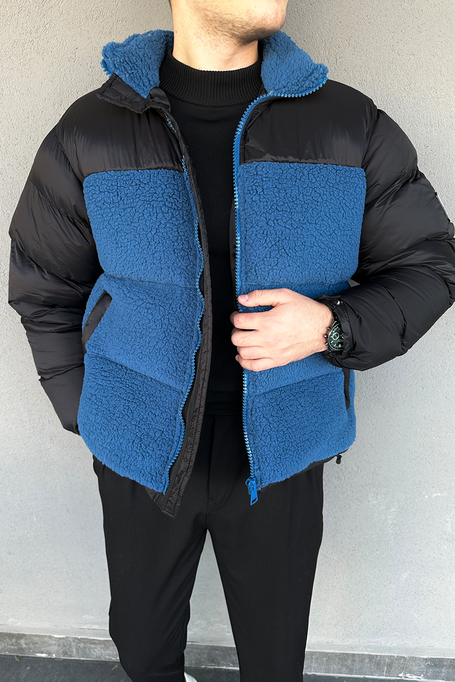 MAVİ-SİYAH OVERSIZE PELUŞ DETAYLI ŞİŞME MONT 