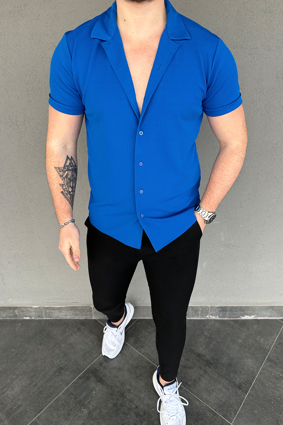 SAKS MAVİSİ KISA KOLLU GÖMLEK