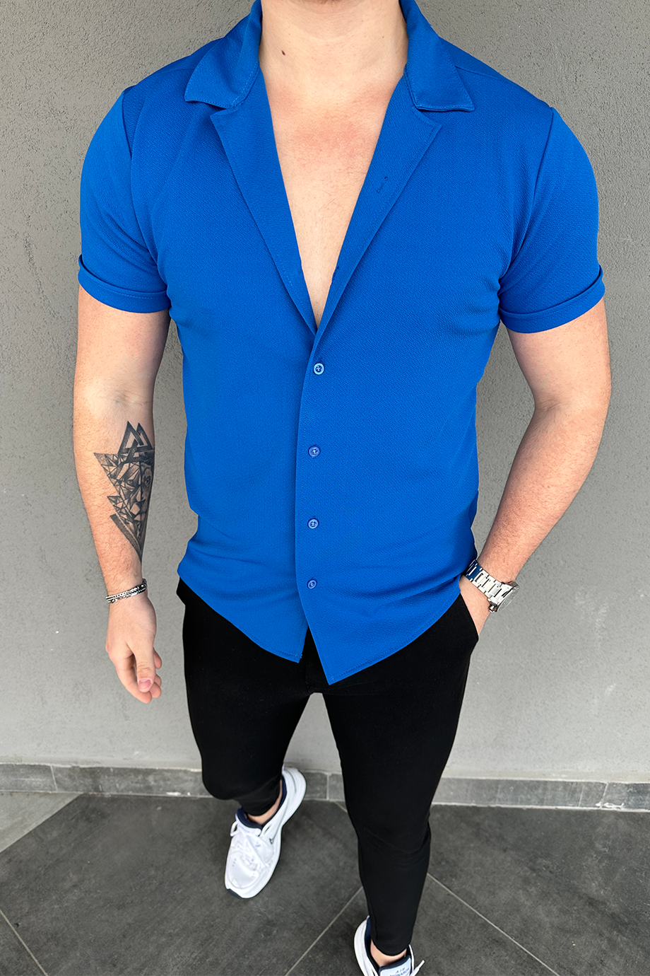 SAKS MAVİSİ KISA KOLLU GÖMLEK