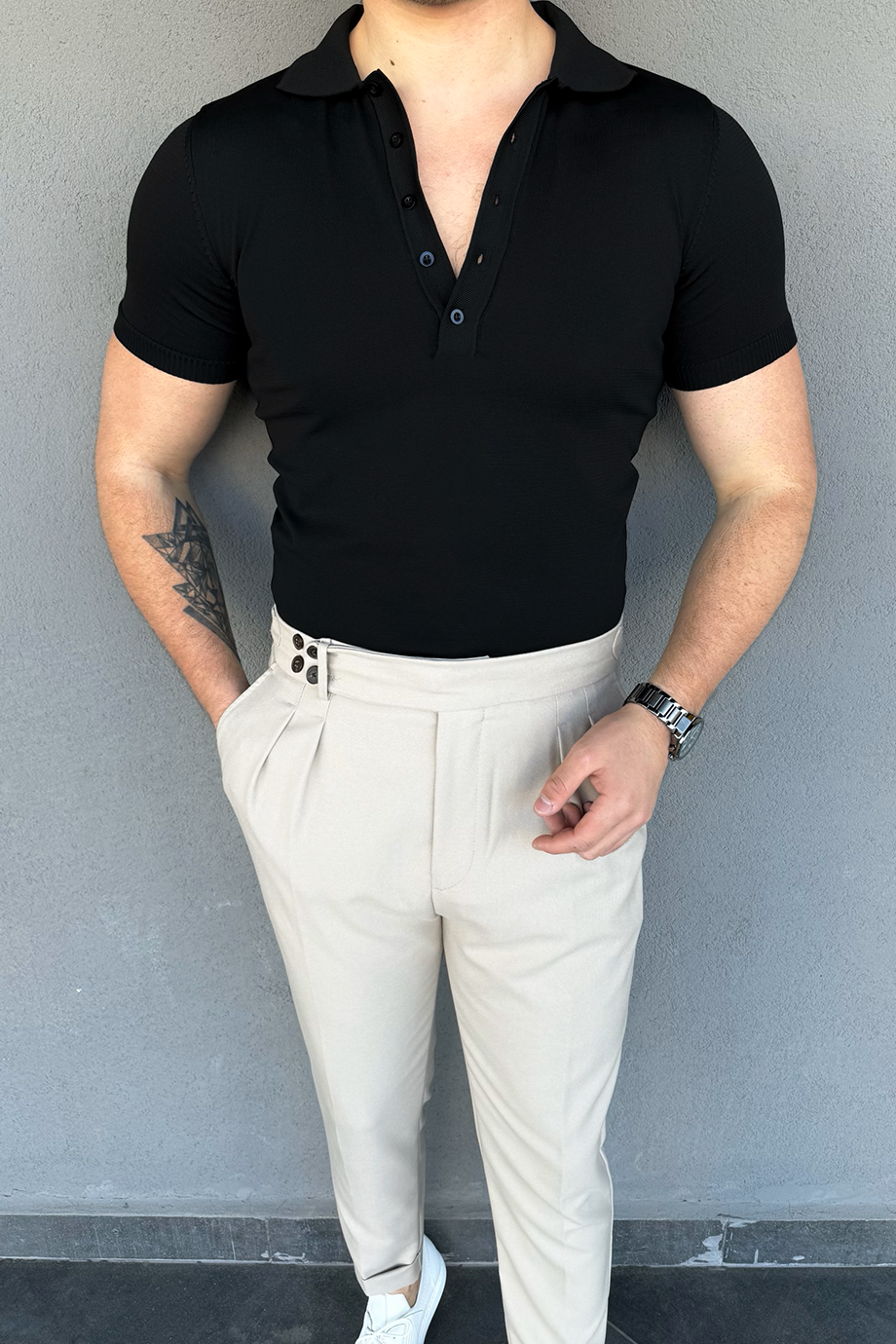 SİYAH 5 DÜĞME DETAYLI POLO YAKA TRİKO T-SHİRT