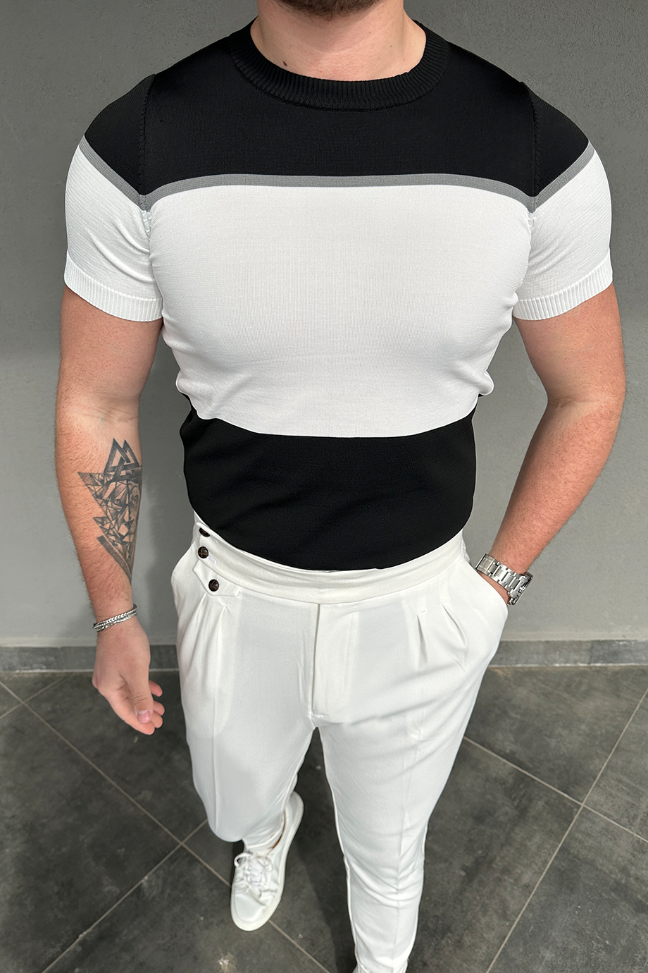 SİYAH ÇİZGİLİ TRİKO