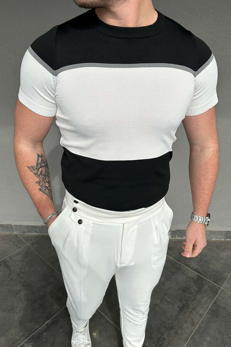 SİYAH ÇİZGİLİ TRİKO