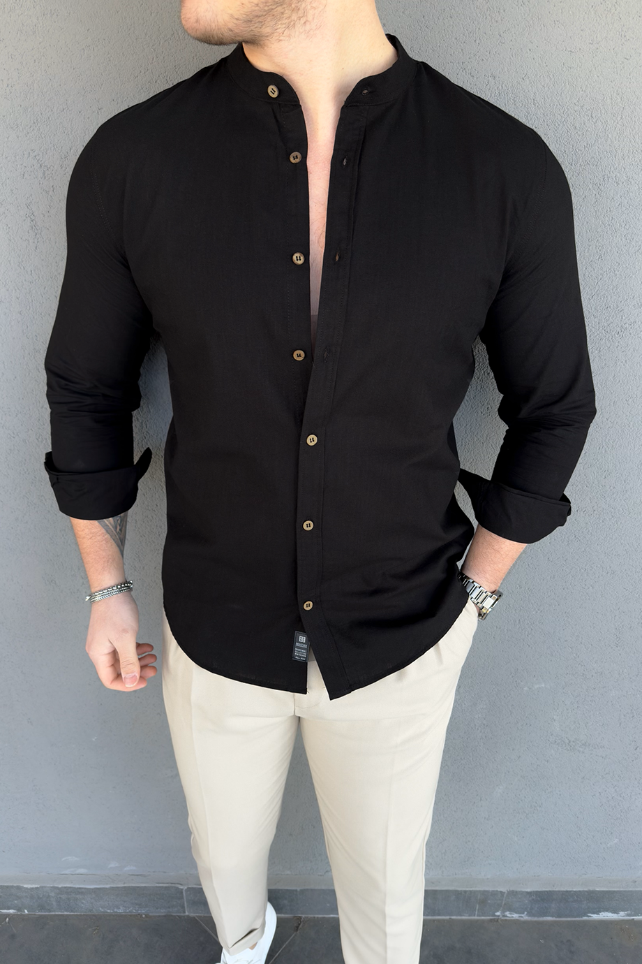 SİYAH HAKİM YAKA KETEN KARIŞIMLI GÖMLEK