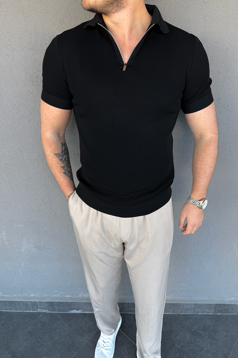 SİYAH İNCE ÖRME YARIM FERMUARLI PREMİUM T-SHİRT